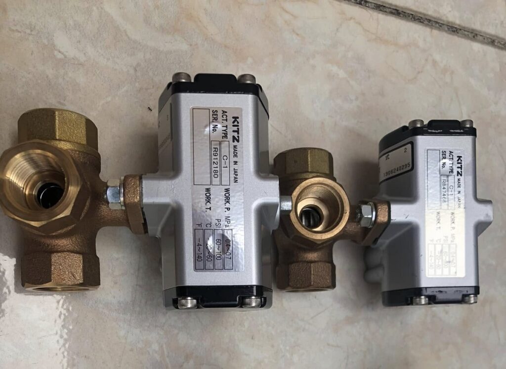 Van Bi 3 Ngã Điều Khiển Khí Nén Kitz C-Tne